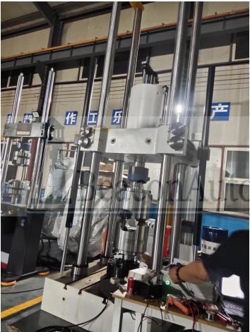 人造髖關(guān)節(jié)動態(tài)疲勞試驗機(jī)